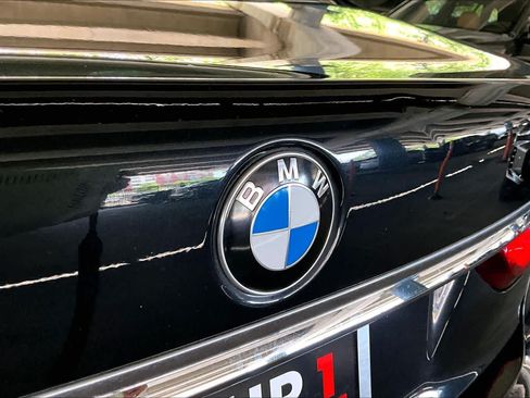 Used 2018 BMW 740i RWD image 30