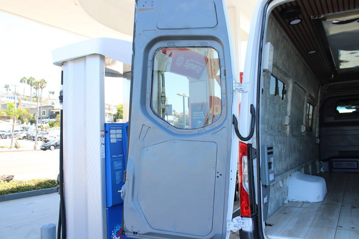 Used 2022 Mercedes-Benz Sprinter 3500 image 28