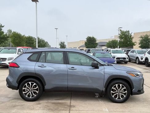 Used 2025 Toyota Corolla Cross AWD Hybrid image 6