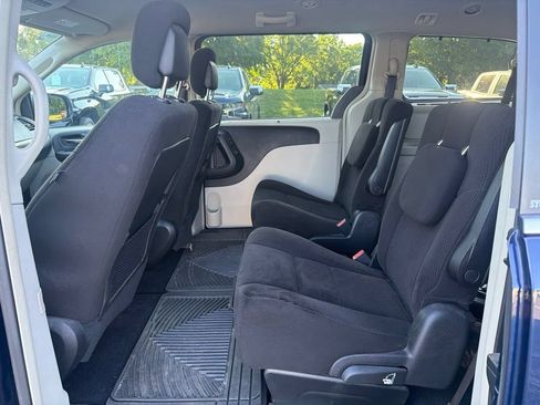 Used 2012 Dodge Grand Caravan Crew w/ Crew Value Pkg FWD image 10