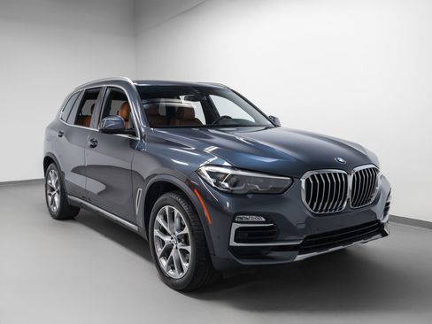 Used 2021 BMW X5 xDrive40i w/ Premium Package AWD/4WD image 10