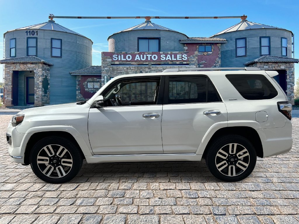 Used 2023 Toyota 4Runner Limited AWD/4WD image 2