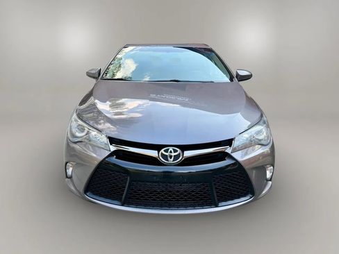 Used 2015 Toyota Camry SE image 8