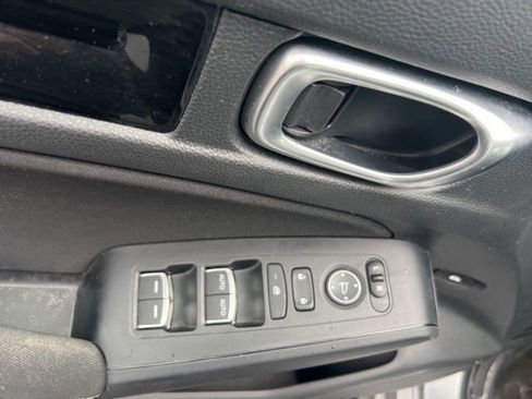 Used 2023 Honda Civic EX image 5