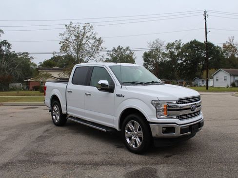 Used 2020 Ford F150 Lariat image 3