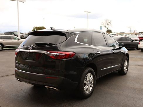Used 2020 Buick Enclave Essence w/ Sound and Sites Package image 5