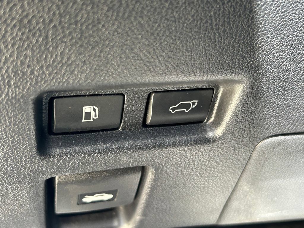 Used 2021 Lexus UX 200 w/ Premium Package FWD image 24