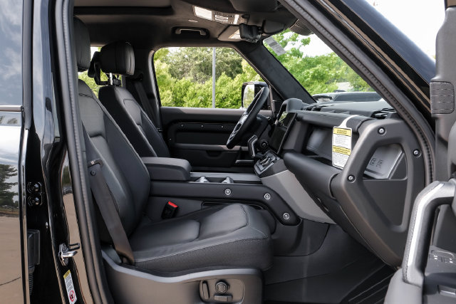 New 2026 Land Rover Defender 110 X AWD/4WD image 38