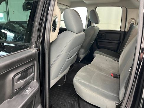 Used 2014 RAM 1500 Express w/ Black Ram 1500 Express Group AWD/4WD image 9