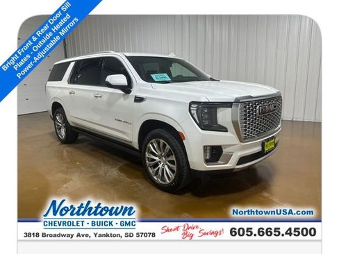 Used 2022 GMC Yukon XL Denali image 8