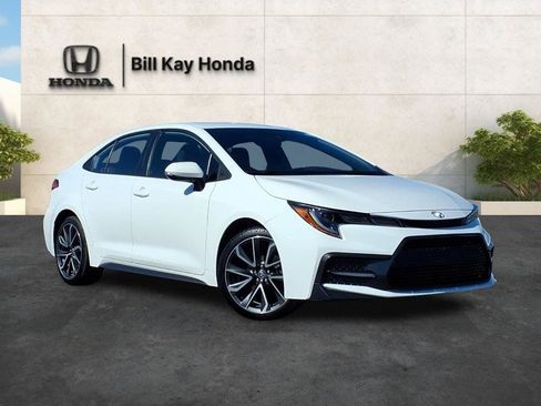 Used 2020 Toyota Corolla SE image 1