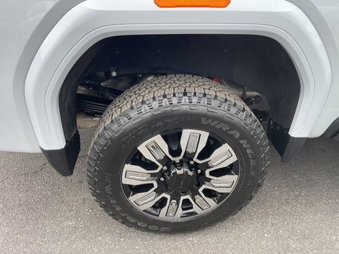 New 2026 GMC Sierra 3500 Denali w/ Denali Reserve Package image 6