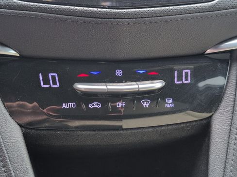 Used 2017 Cadillac XT5 FWD image 20