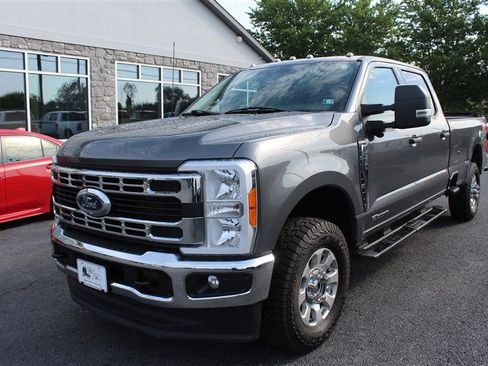 Used 2023 Ford F250 XLT w/ 360-Degree Camera Package AWD/4WD image 3