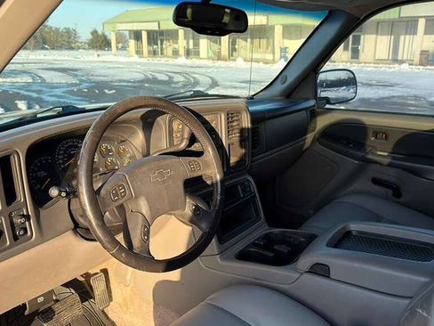 Used 2003 Chevrolet Tahoe LS image 10