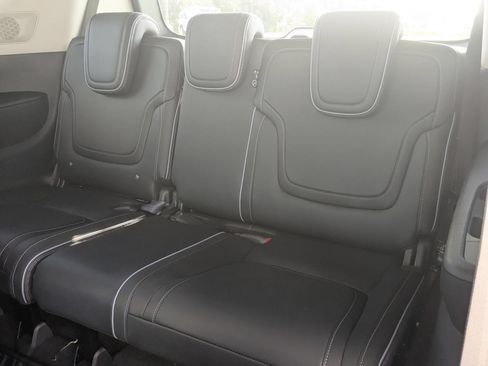 Used 2025 INFINITI QX80 Luxe AWD/4WD image 35