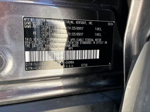 Used 2024 Toyota RAV4 XLE AWD/4WD image 34