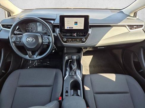 Used 2024 Toyota Corolla LE FWD image 17