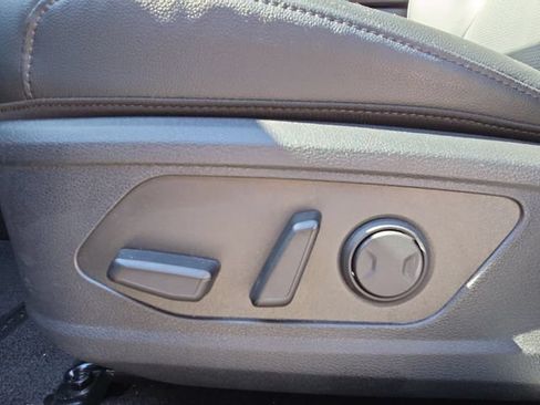 Certified 2026 Kia Sportage EX FWD image 12