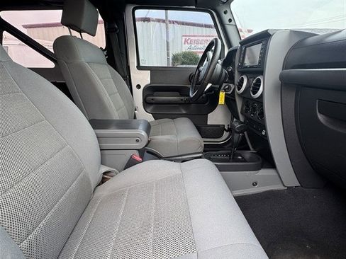 Used 2008 Jeep Wrangler Sahara w/ Dual Top Group image 12