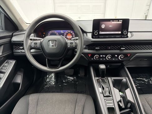 Used 2023 Honda Accord EX image 16