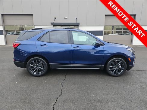 Used 2023 Chevrolet Equinox RS image 5