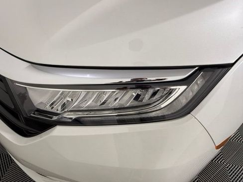 Used 2023 Honda Odyssey Touring image 11