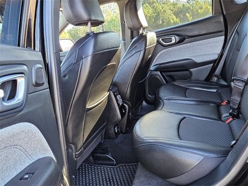 Used 2024 Jeep Compass Latitude w/ Sun and Sound Group image 7