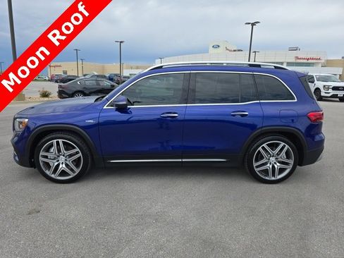 Used 2023 Mercedes-Benz GLB 35 AMG 4MATIC image 2