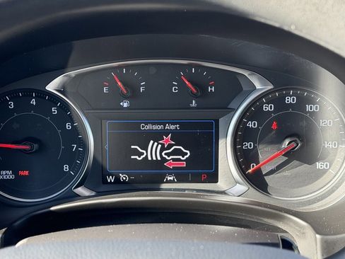 Used 2024 GMC Terrain SLE image 14