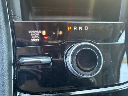 Used 2023 Jeep Grand Cherokee L Limited w/ Trailer Tow Group (B) AWD/4WD image 23