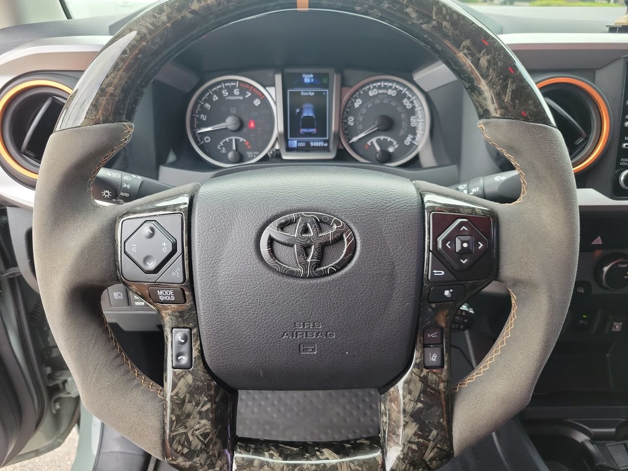 Used 2022 Toyota Tacoma SR5 w/ Trail Edition AWD/4WD image 19