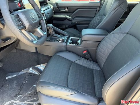 New 2026 Toyota Tacoma TRD Off-Road AWD/4WD image 19
