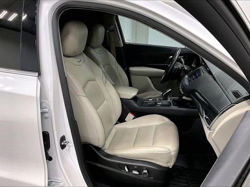 Used 2020 Cadillac XT4 Premium Luxury image 10