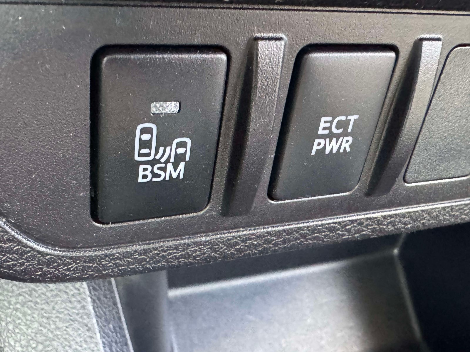 Certified 2023 Toyota Tacoma SR5 w/ Technology Package AWD/4WD image 37