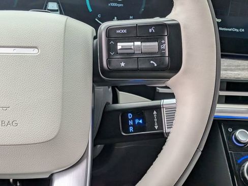 Used 2025 Hyundai Santa Fe Calligraphy image 16