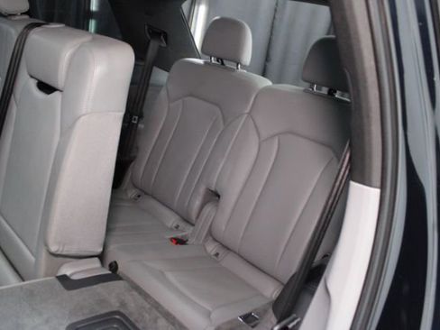 Used 2018 Audi Q7 3.0T Premium Plus w/ Premium Plus Package image 26