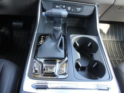 New 2027 Kia Carnival SX w/ Dark Edition Package FWD image 42