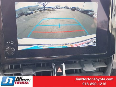Used 2024 Toyota Corolla LE image 19