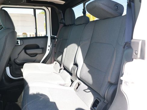 New 2026 Jeep Gladiator Sport image 28