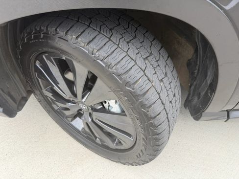 Used 2022 Subaru Ascent Onyx Edition AWD/4WD image 4