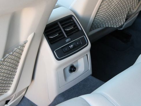 Used 2017 Audi A4 2.0T Ultra Premium w/ Convenience Package image 18