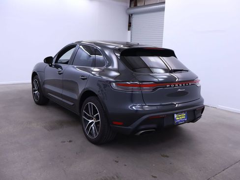 Used 2024 Porsche Macan AWD/4WD image 3