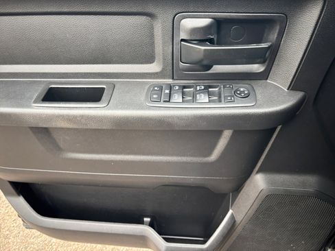 Used 2017 RAM 1500 Express w/ Black Ram 1500 Express Group image 14