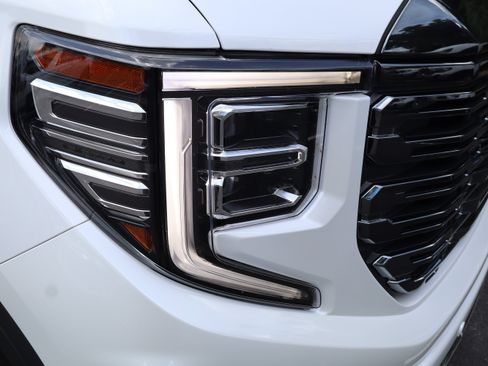Used 2024 GMC Sierra 1500 Denali Ultimate AWD/4WD image 14