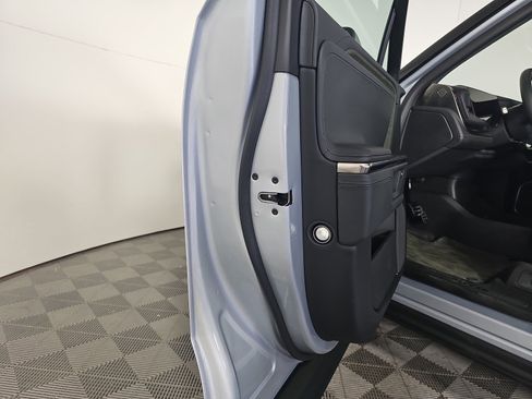 Used 2025 Rivian R1T Adventure image 30