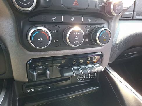 Used 2019 RAM 1500 Big Horn AWD/4WD image 17
