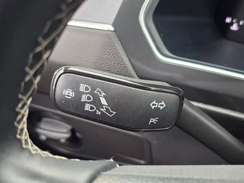 Used 2024 Volkswagen Tiguan S image 41