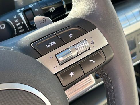 Used 2024 Hyundai Kona SEL image 19