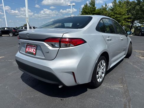 Used 2024 Toyota Corolla LE FWD image 9